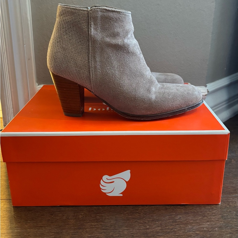 Bobbies Elegant Champagne Ankle Boots/Booties.